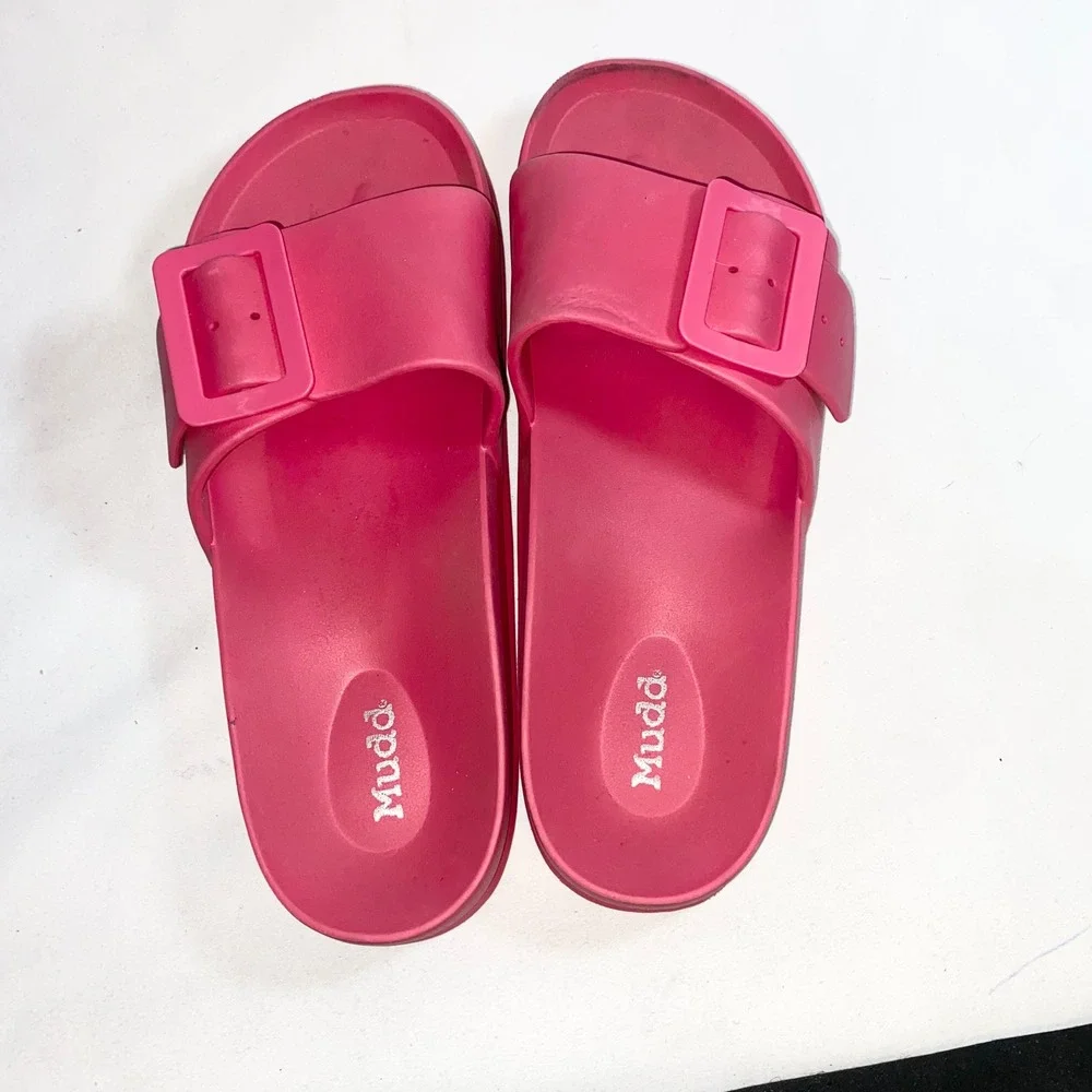 Mudd Hot Pink Buckle Slide Sandals Womens Summer Beach Shoes Vacation Waterproof